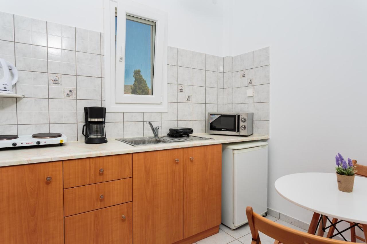 Tzane Studios & Apartments - Steps Away From Golden Beach Χρυσή Ακτή Εξωτερικό φωτογραφία