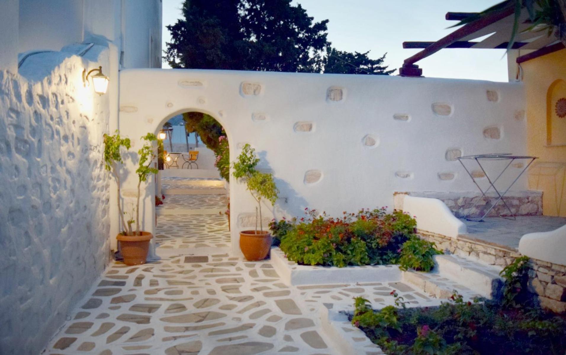 Tzane Studios & Apartments - Steps Away From Golden Beach Χρυσή Ακτή Εξωτερικό φωτογραφία