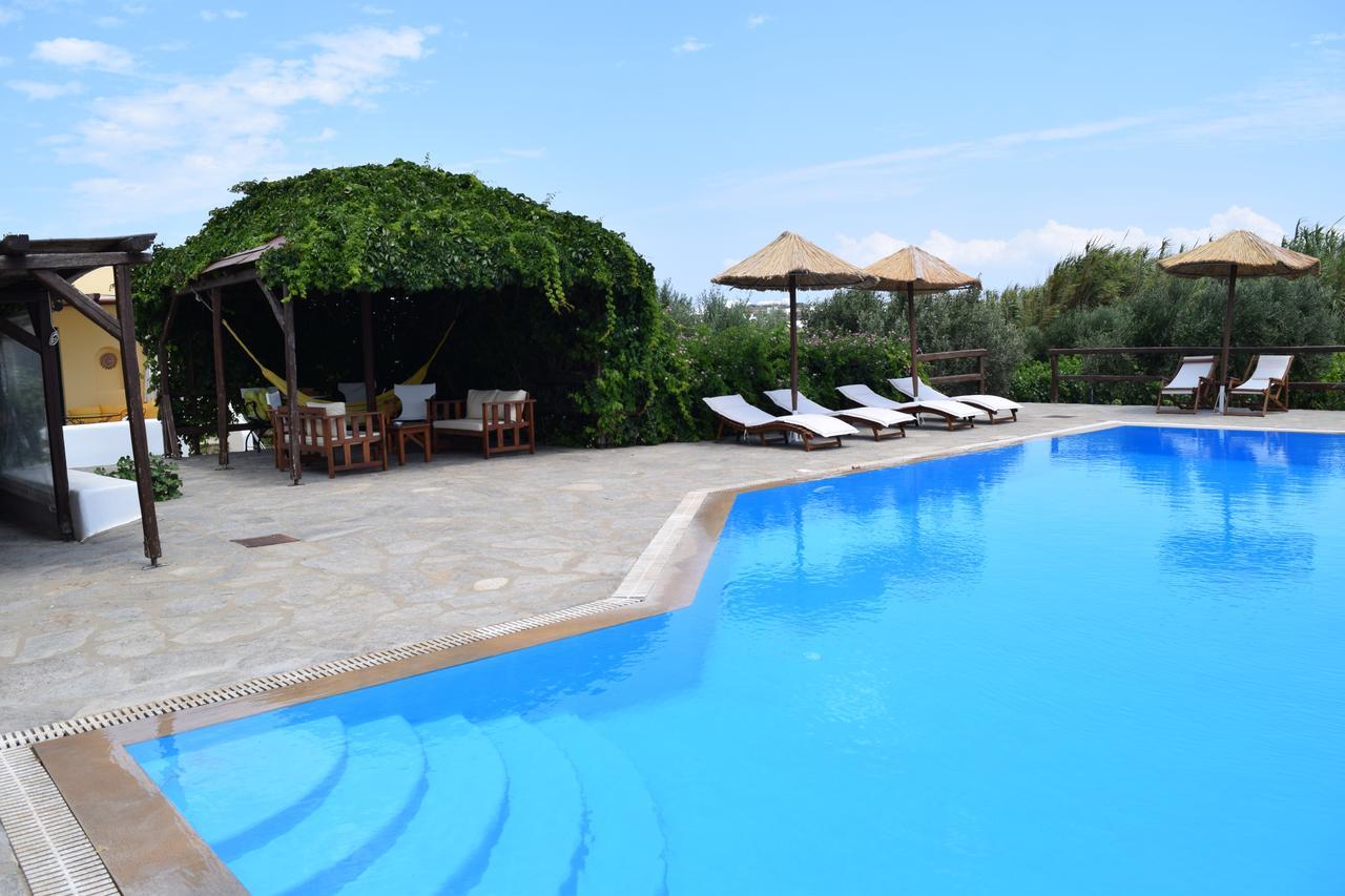 Tzane Studios & Apartments - Steps Away From Golden Beach Χρυσή Ακτή Εξωτερικό φωτογραφία